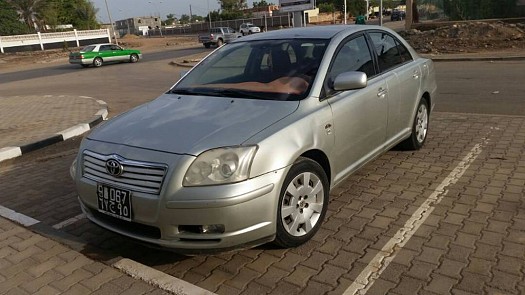 TOYOTA AVENSIS