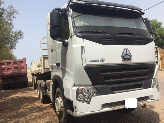 Camion Howo A7