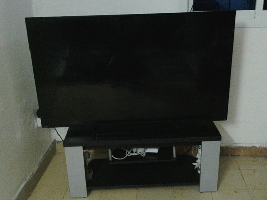 TV 52 inch