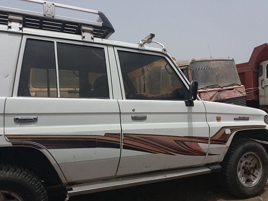 Voiture land cruiser 2 a vendre