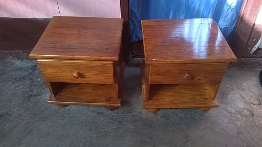 Deux tiroirs