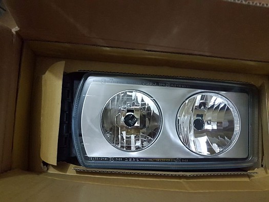 Iveco optique droit et gauche