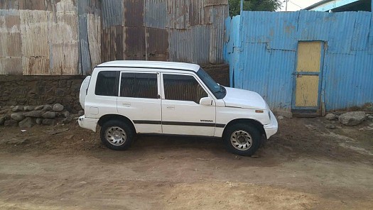 vend de voiture sizuki vitara