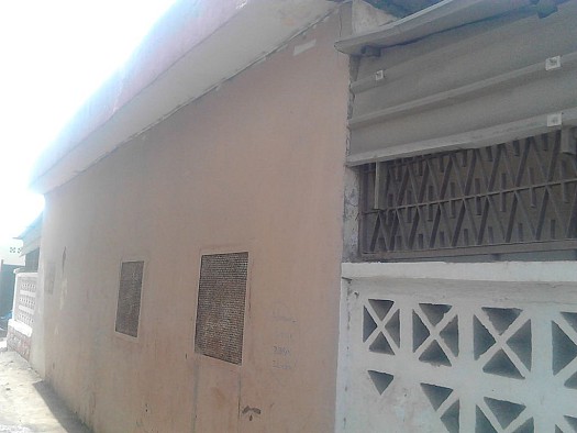 A vendre maison f4 situé a cité progrès
