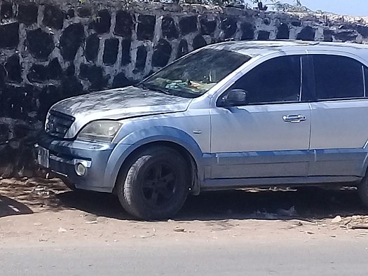 je vends ma voiture kia soronto modele 2008