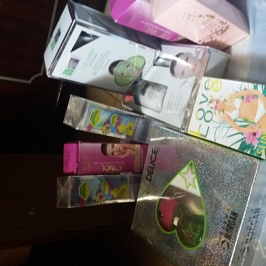 Parfums, produit de beauté et accessoires