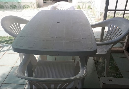 Table en plastique a vendre
