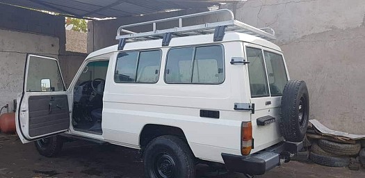 Toyota Land Cruiser Hard top Long