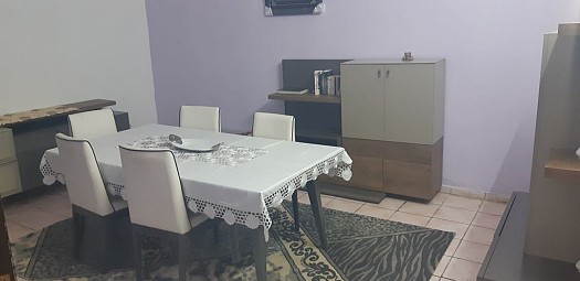 "Salle à manger" à 250.000 FDJ