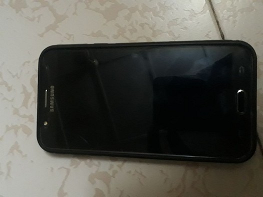 Vente téléphone portable Galaxy J7