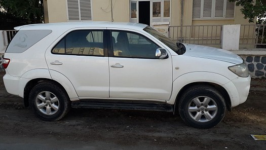 Voiture A Vendre Toyota Fortuner 4x4 A Djibouti
