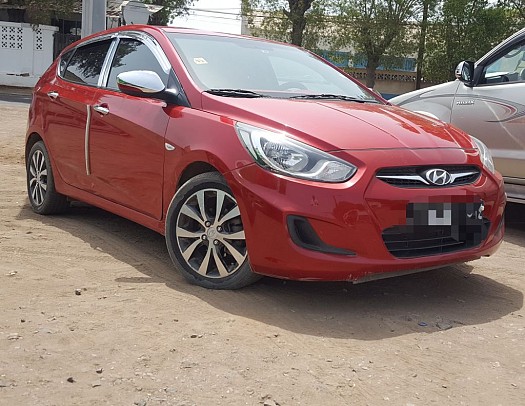 Accent hatchbak