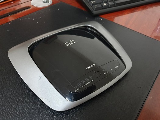 Cisco-linksys Wireless – Router & Modem