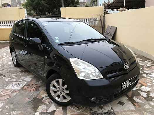 TOYOTA Corolla Verso