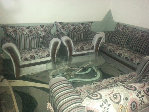 Vente salon avec son tapis et sa table base transparente