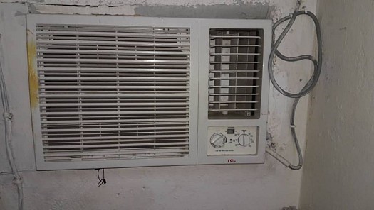 A vendre climatiseur fenêtre de marque TCL 2 chev