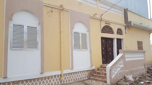 Maison F3 180 m2 avec terrasse à Cheikh Moussa