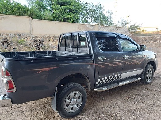 TOYOTA HILUX PICK UP