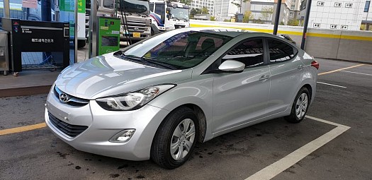 Hyundai AVANTE LUX