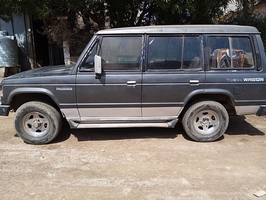 voiture pajero