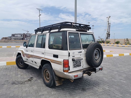 Location Land cruiser Hardtop