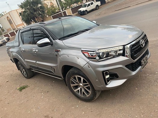 Toyota Revo Hilux tout option