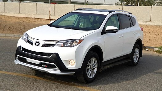 A vendre Toyota Rav 4 très bien entretenue