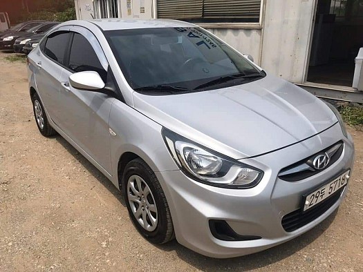 Chauffeur + véhicule Hyundai accent 2014