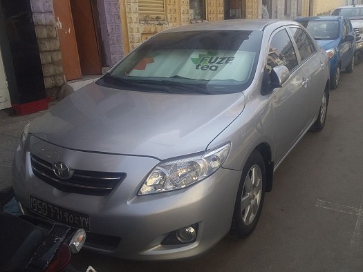 A vendre toyota corolla