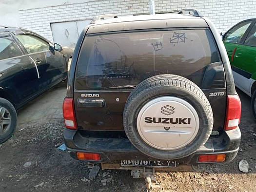 Recherche un moteur de Suzuki