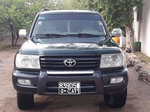 Land cruiser 105 Model 2004