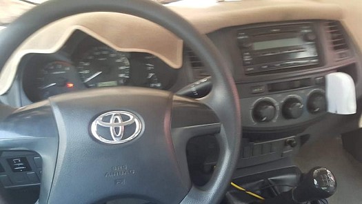 Toyota hilux 2012