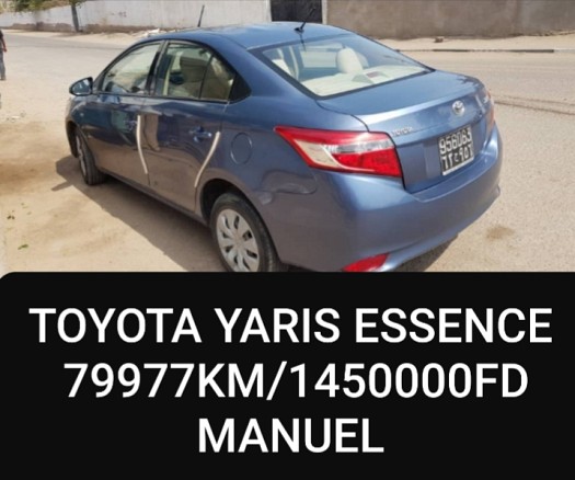 toyota yaris essence