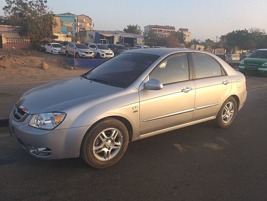 Kia cerato model 2006