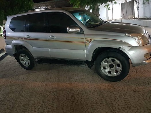 TOYOTA PRADO GX 2005 en bon état à vendre