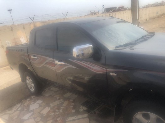 À vendre pick up Mitsubishi DMC L200 très bon état