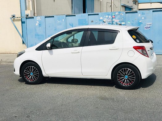 Toyota yaris 2013