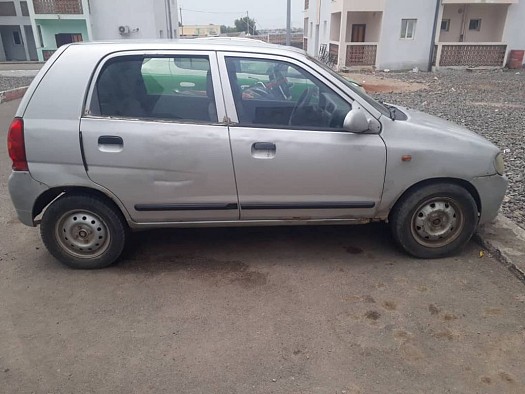 Voiture mark suzuki alto