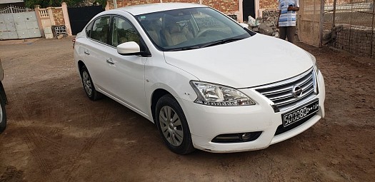 A VENDRE NISSAN SENTRA 2016