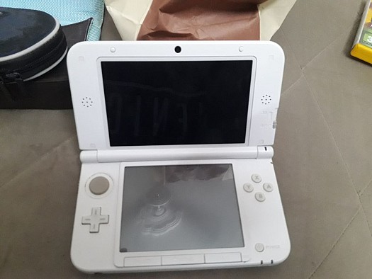 Nintendo 3DS XL