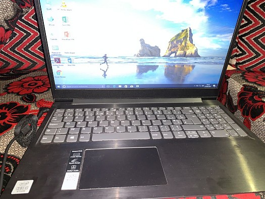 PC portable Lenovo intel CORE i3