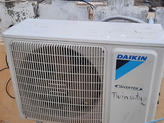 Des refrigerateurs marque electron ménager et des climatiseurs a vendre