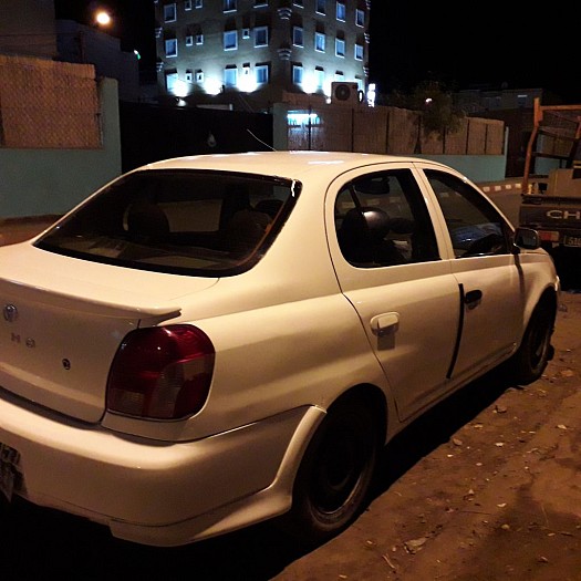 Voiture Toyota Echo