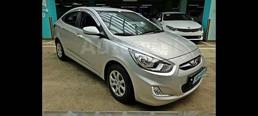 Hyundai accent 2014