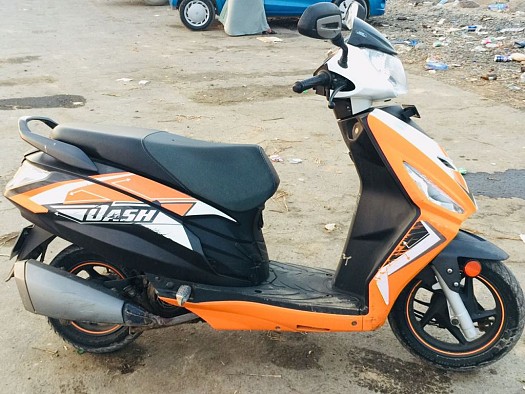 Moto Scooter Hero Dash 110cc