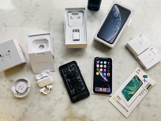 iPhone XR 128gb gratuit AirPod + fast charger
