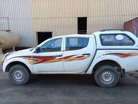 Voiture pick-up L200