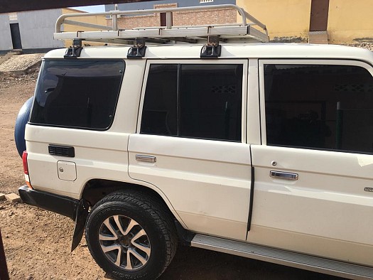 Voiture Toyota Land Cruiser Hardtop