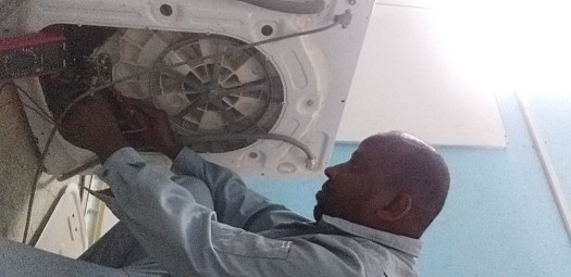 Maintenance lave linge automatique