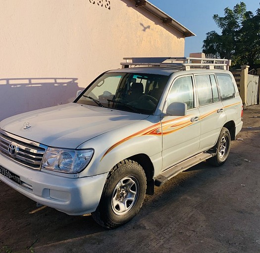 Toyota Land Cruiser 105 L